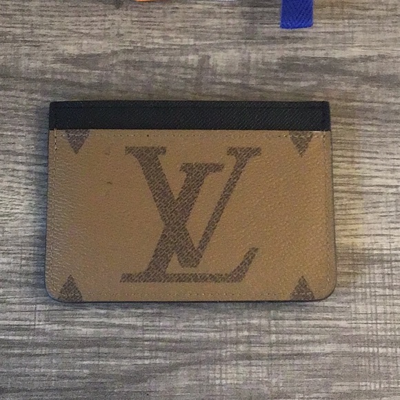 Louis Vuitton Monogram Card Holder - Picture 3 of 7